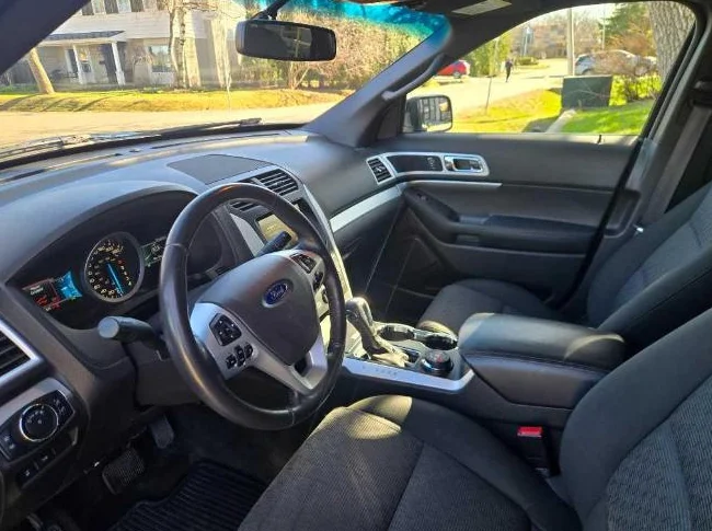 FORD EXPLORER 2014, XLT 4WD, 7 PASSAGERS thumbnail 5