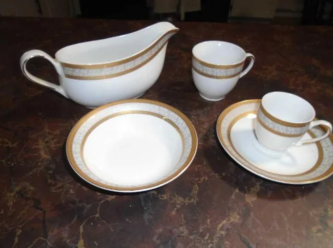 Set vaisselle porcelaine d'Orly