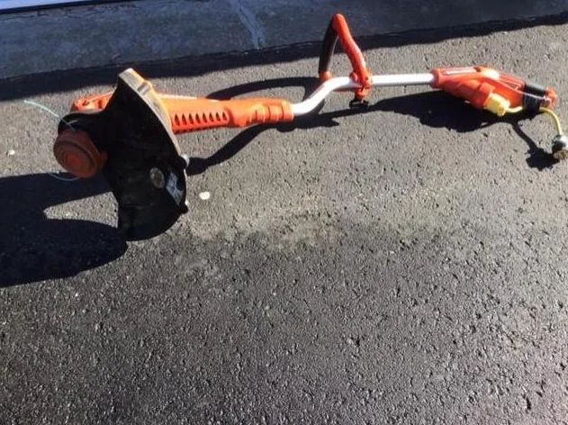 Taille bordure électrique à fil, Black Decker, 5.5 A, thumbnail 2
