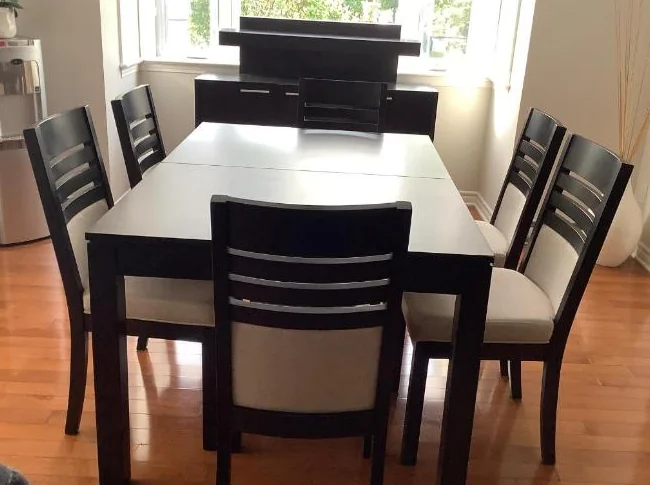 Mobilier de salle à manger et son bahut thumbnail 2