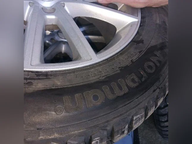 225/65R/17 Winter tires Nokian Nordman with MAGS thumbnail 4