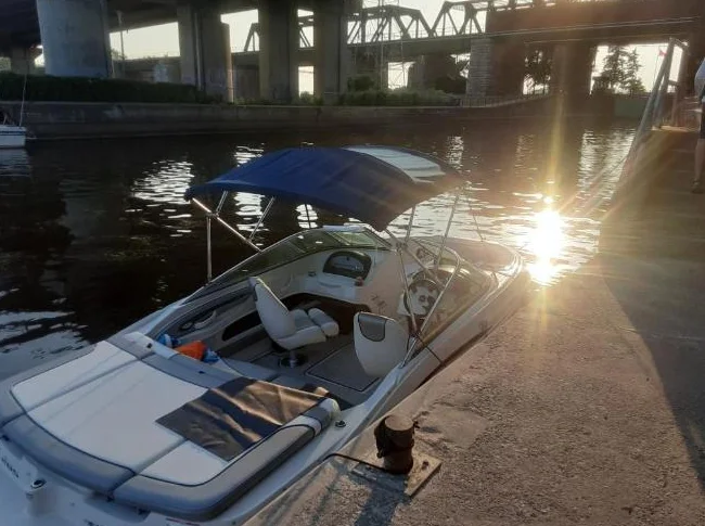 Sea Ray 205 sport, 2008, open deck. thumbnail 6
