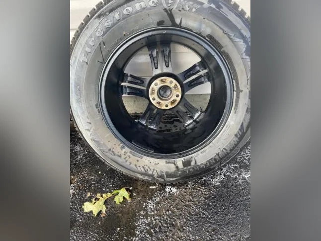 4 Pneus hiver monrés sur roues thumbnail 3