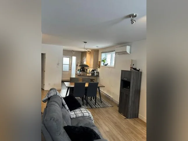 ✨ CONDO 4½ À LOUER – DELSON thumbnail 2