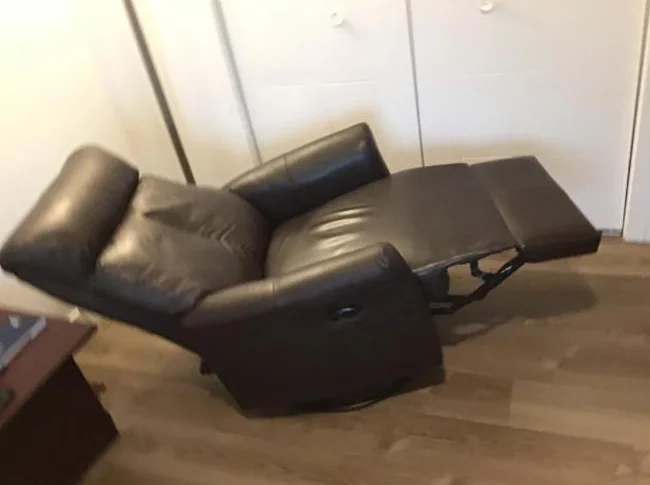 Fauteuil Elran à étirement électrique en cuir thumbnail 2