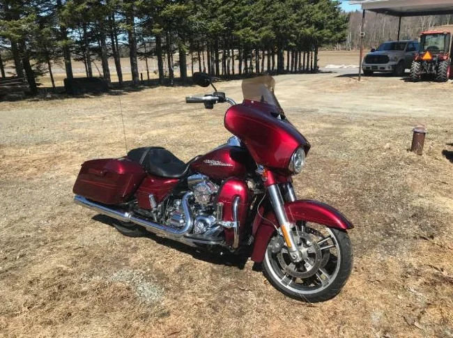 Harley FLHX 2016