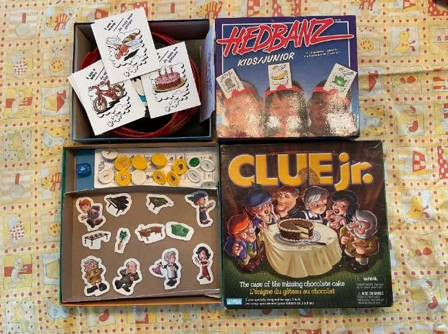 SCRABBLE Jr CLUB Jr HEDBANZ Jr Dictionnary Jr