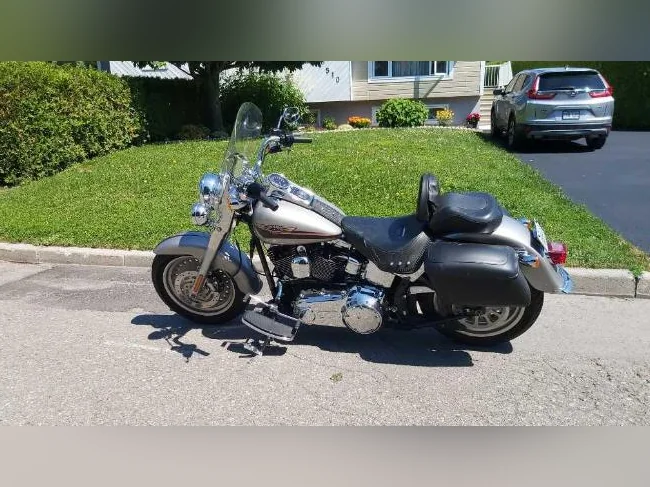 à vendre - moto Harley Davidson thumbnail 3
