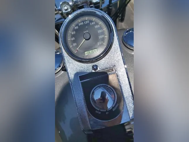 à vendre - moto Harley Davidson thumbnail 2