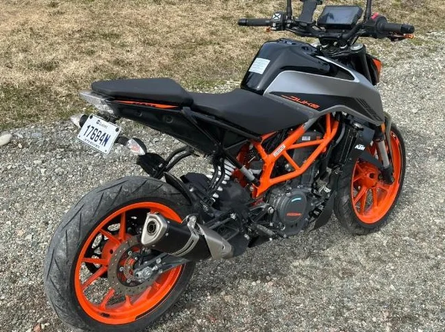 2023 KTM Duke 390 thumbnail 6
