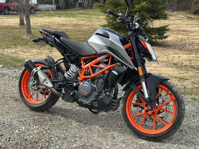 2023 KTM Duke 390 thumbnail 4