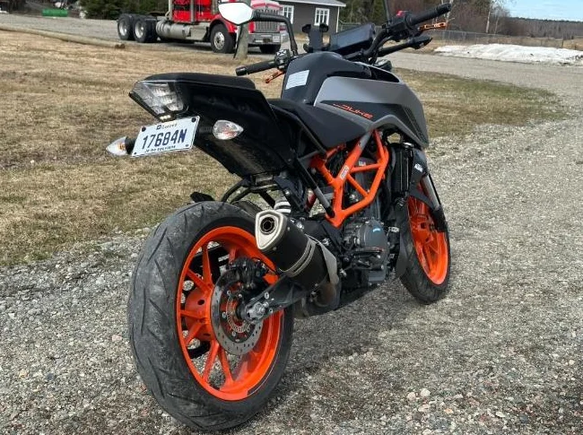 2023 KTM Duke 390 thumbnail 3