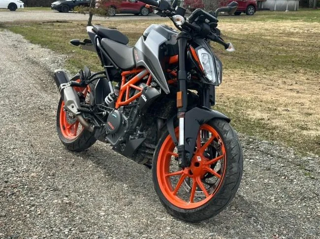 2023 KTM Duke 390 thumbnail 5