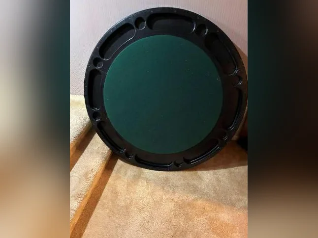 Table à Poker, Table à Carte