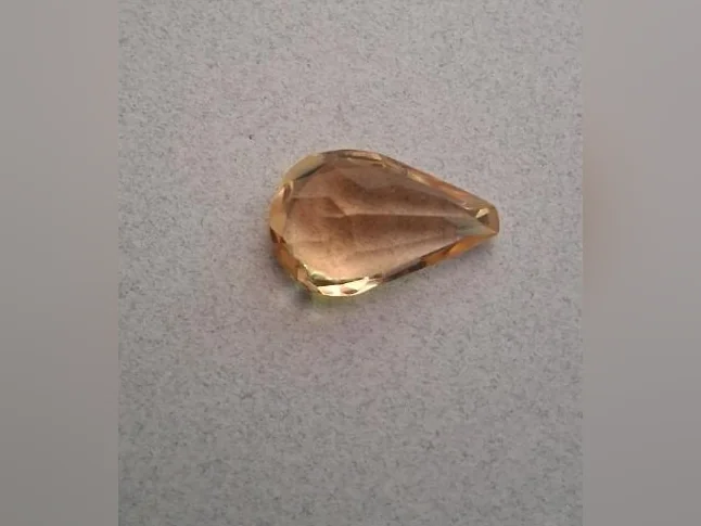 Pierre précieuse de citrine taille poire 9.5ct, 19.9x12.6 mm. thumbnail 2
