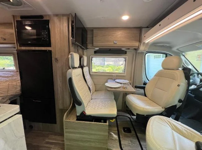 Van Winnebago Travato 21pi thumbnail 8