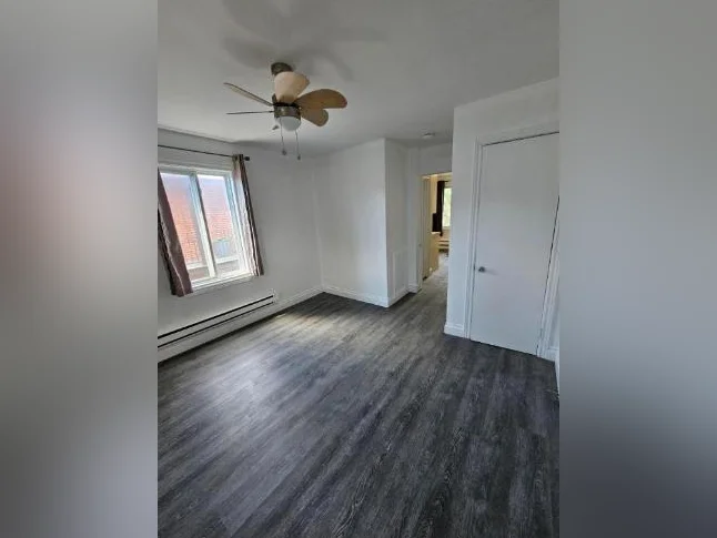 Joli studio meublé ( 2 ½ avec Chambre fermée ) en plein cœur de Rosemont thumbnail 6