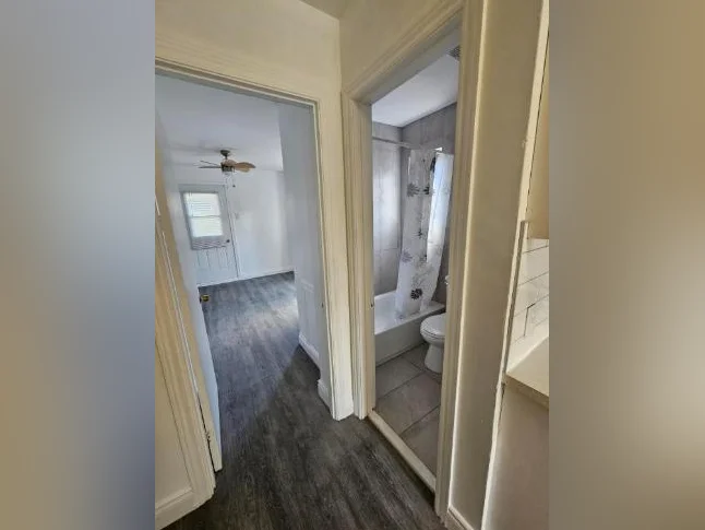 Joli studio meublé ( 2 ½ avec Chambre fermée ) en plein cœur de Rosemont thumbnail 8