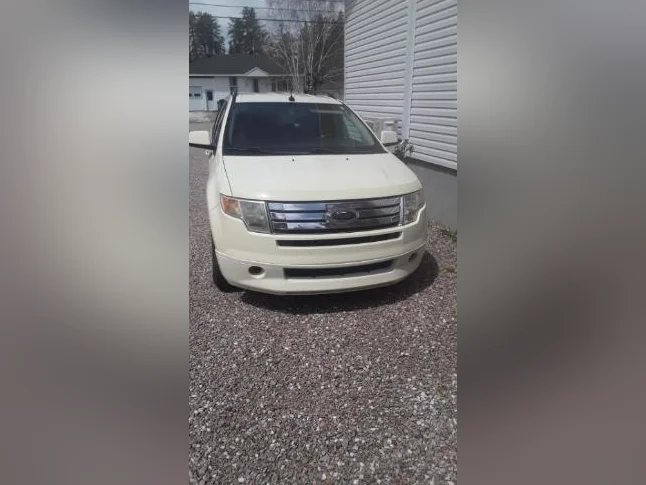 Ford edge 2008 et murano 2009 thumbnail 2