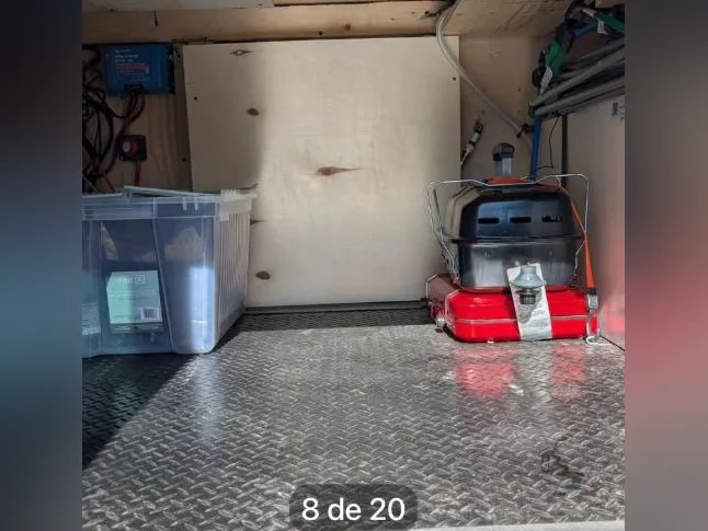 Superbe van life très bien équipée, 157 000 km! thumbnail 6