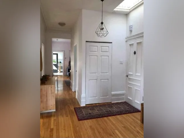 Collocation dans magnifique appartement au pied du Mont-Royal thumbnail 9