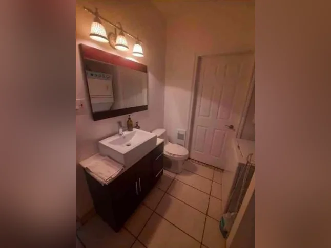 Collocation dans magnifique appartement au pied du Mont-Royal thumbnail 7