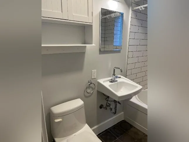 Logement à louer et disponible. thumbnail 7