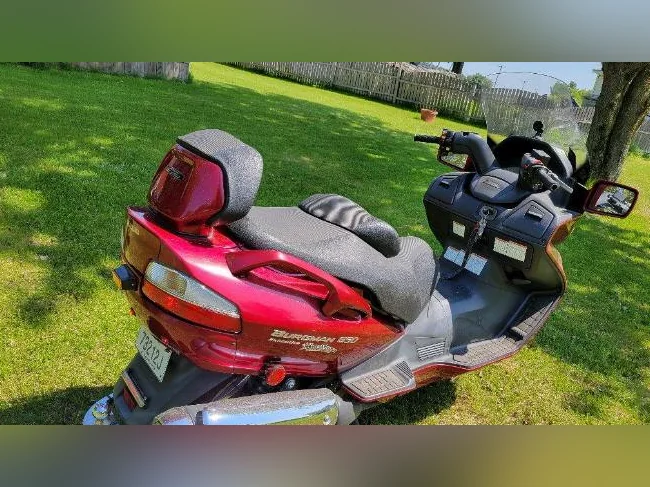 Moto Suzuki Burgman 2097
