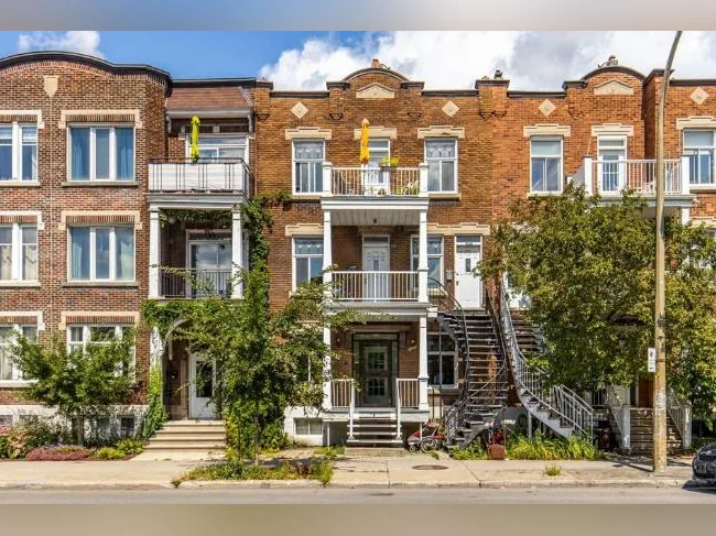 ✨ Magnifique 6 ½ rénové et lumineux à Villeray – Chaffage/eau chaude & Électros inclus + terrasse privée ! thumbnail 8