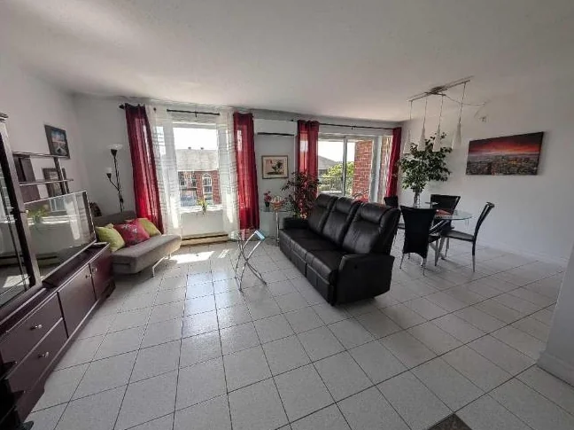 4 1/2 style condo, secteur Lebourgneuf, air climatisé