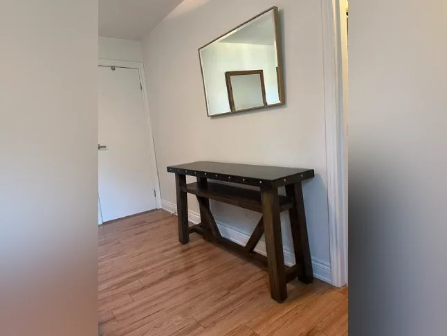 Table en bois massif, surface en acier. thumbnail 2