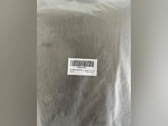 Châle gris en fausse fourrure