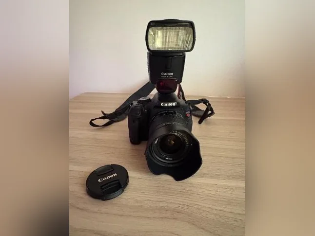 Appareil Photo Canon Rebel T3i - Kit complet