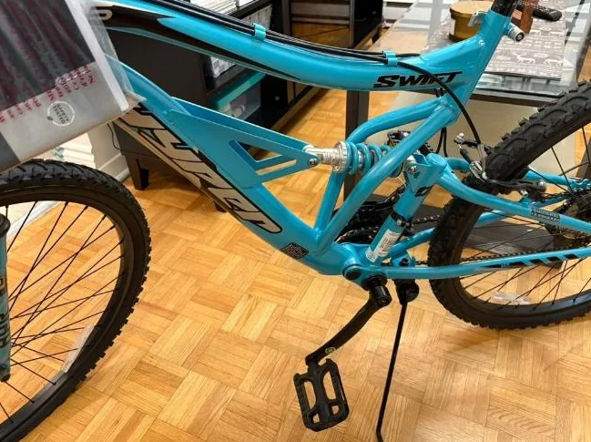 VÉLO NEUF À VENDRE POUR FEMME. thumbnail 3