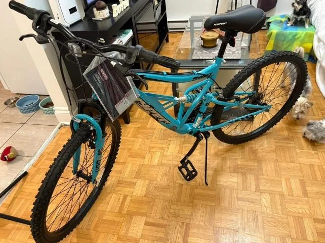 VÉLO NEUF À VENDRE POUR FEMME. thumbnail 2