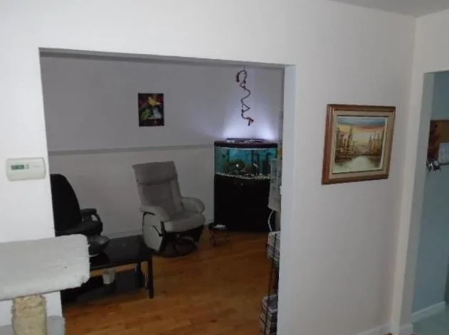 Aquarium en triangle. thumbnail 4