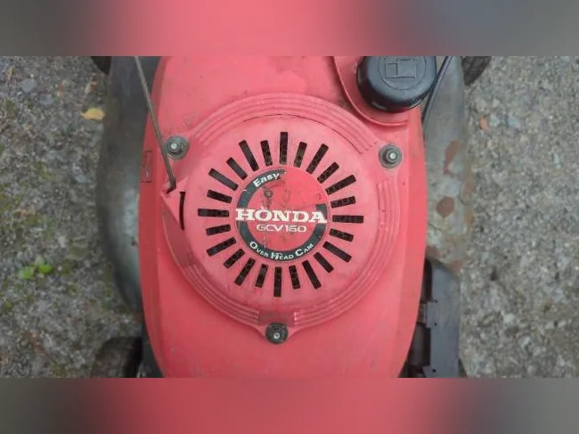 Bonne petite tondeuse Honda pas tuable thumbnail 6