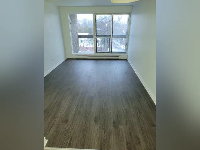 Très Bel Appartement 3 1/2 à Louer - Boulevard des Sources - DDO - Aussi: Studio, 4 1/2 thumbnail 4