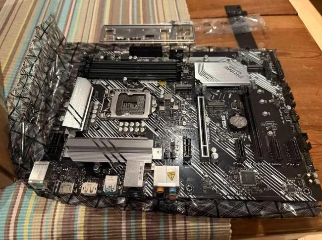 ASUS – Z490-P PRIME - LGA1200 - INTEL (10e GENERATION) – ATX (MOTHERBOARD)