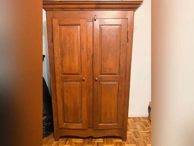 Armoire penderie en bois