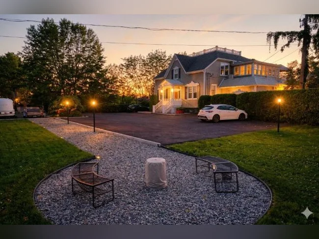 Vue fleuve 180° — Unité de prestige avec solarium, immense patio et terrain