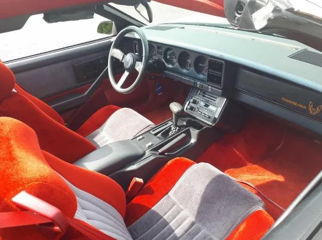 1985 Pontiac Trans Am thumbnail 6