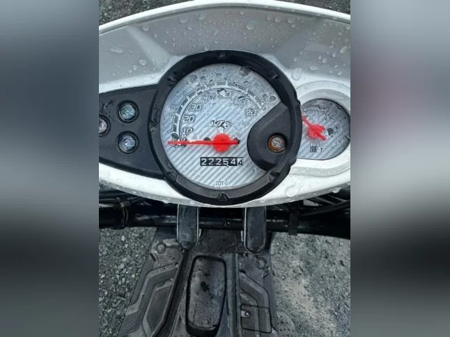 Scooter Yamaha Zuma x thumbnail 4