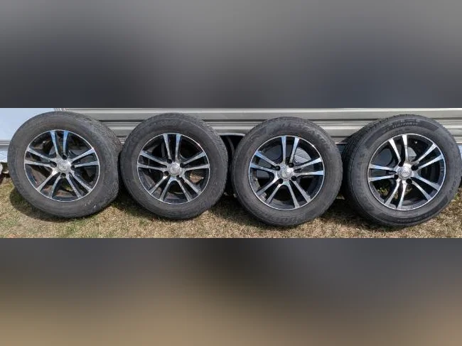 pneus avec Mags (4) 175 70 R14 thumbnail 4