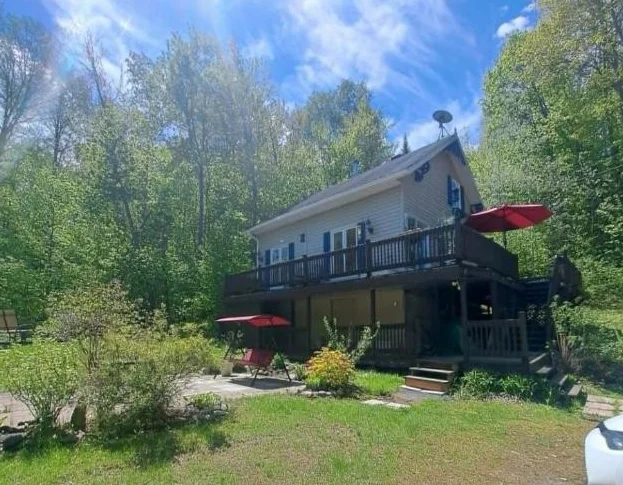 Chalet 4 saisons ou maison à St-Alphonse-Rodriguez