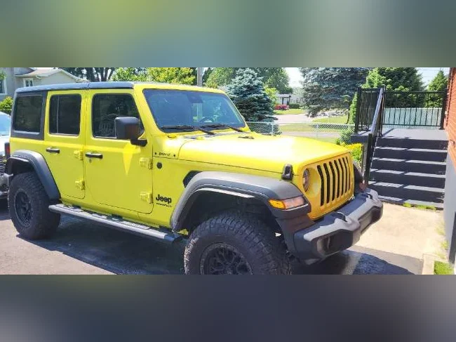 Wrangler Jeep 2024 thumbnail 2