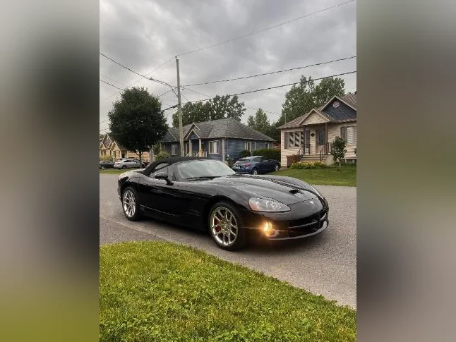 2005 DODGE VIPER SRT-10 8.3L 45000KM