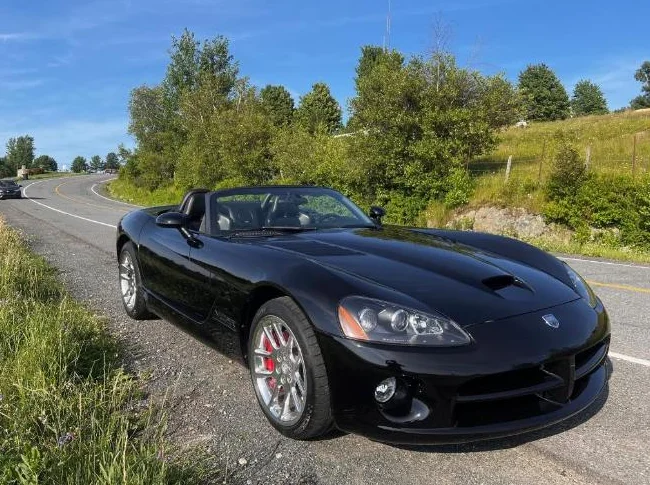 2005 DODGE VIPER SRT-10 8.3L 45000KM thumbnail 3