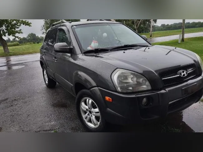 Hyundai Tucson AWD thumbnail 9