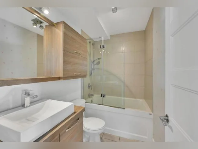 Magnifique appartement à Longueuil thumbnail 3